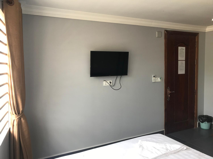 Bedroom 9