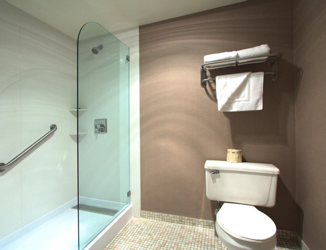 Bathroom 9