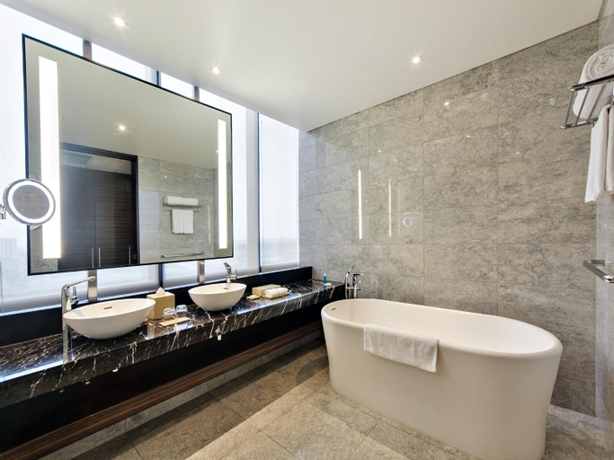 Bathroom 11