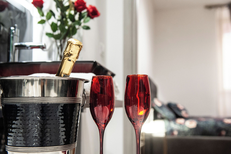 Food & Drinks 4, Farnese Jacuzzi Apartment, Rome
