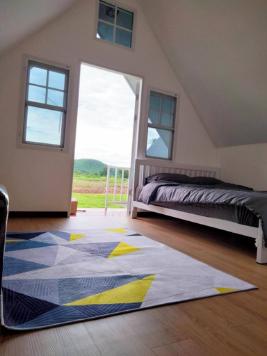 Bedroom 3, UnclesaiThecamp, Dan Chang