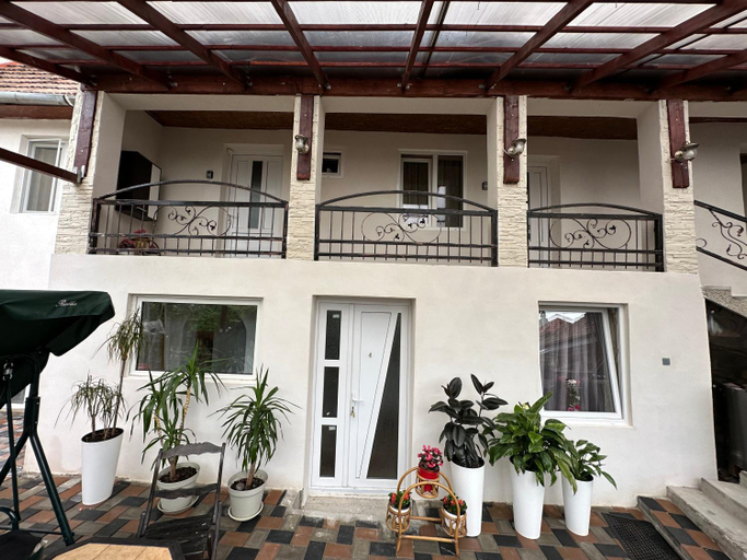 Others 5, Casa RIO, Sighisoara