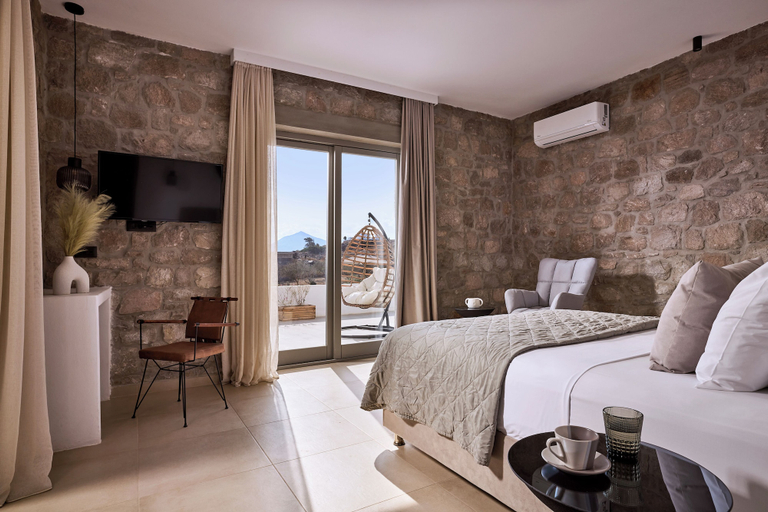 Bedroom 2, Kedros Milos Suites, South Aegean