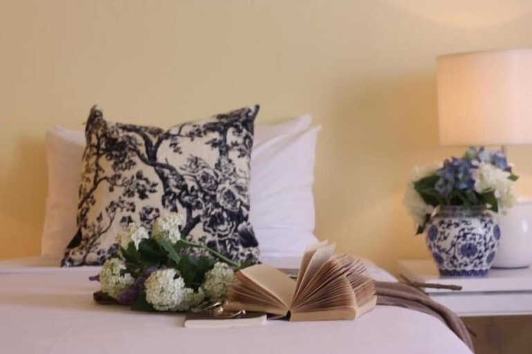 Bedroom 12