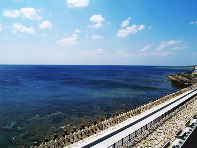 Others 5, Lagoon Palace, Kadena