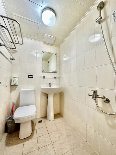 Bathroom 2, Little Deer Bambi Homestay, Taichung