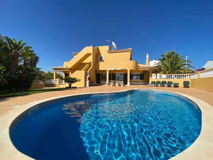 Sport & Beauty 2, Villa Rafaela com piscina Albufeira, Albufeira