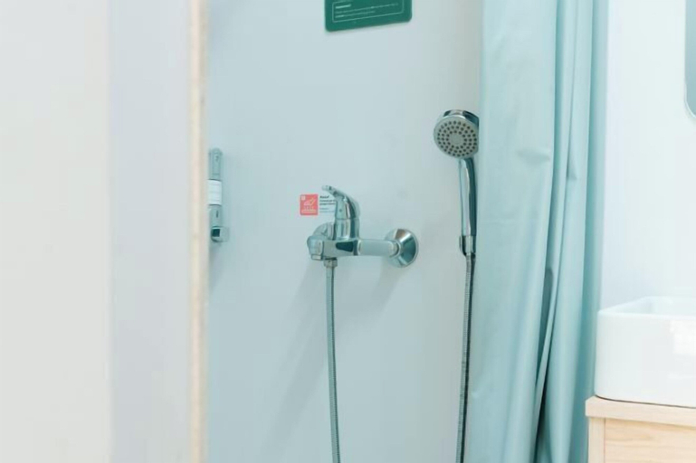 Bathroom 30
