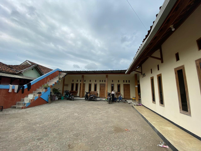 Penginapan berkah izzul, Lebak