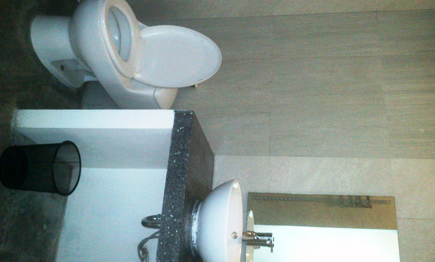 Bathroom 5, Delu Villas and Suite Seminyak, Badung