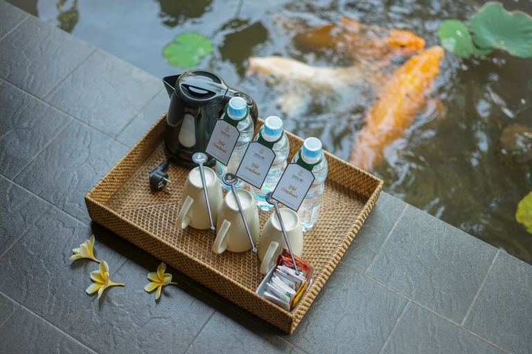 Food & Drinks