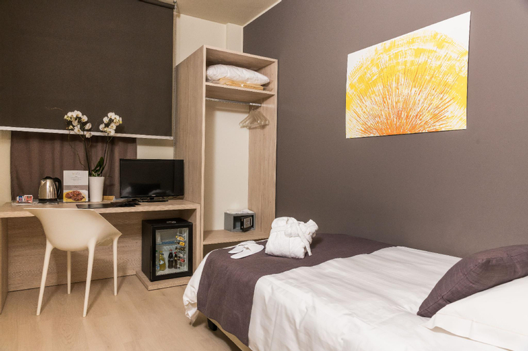 Bedroom 8