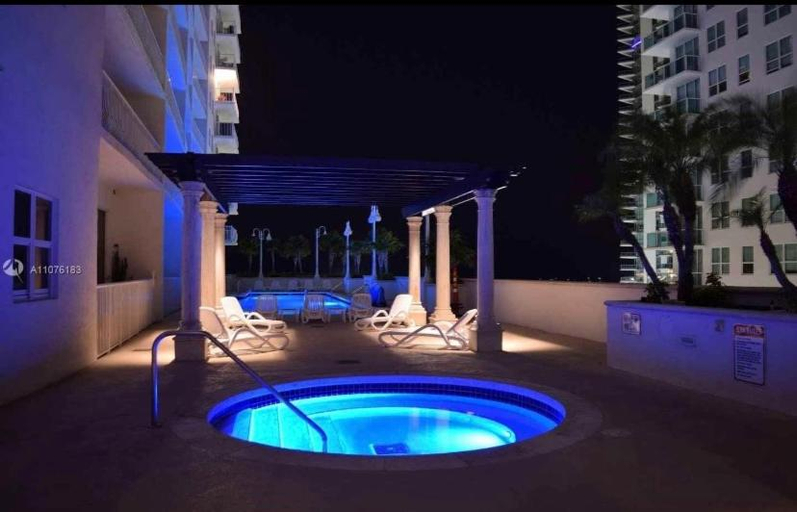 Sport & Beauty 2, Brickell Apartments with Oceanview, Miami-Dade