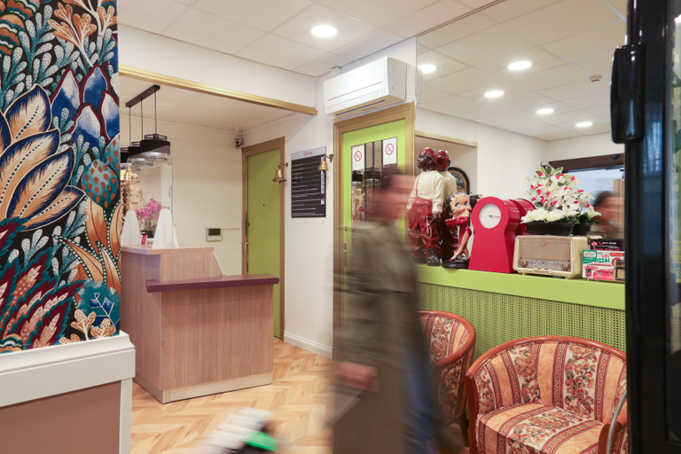 Public Area 2, Hôtel GLORIA, Isère