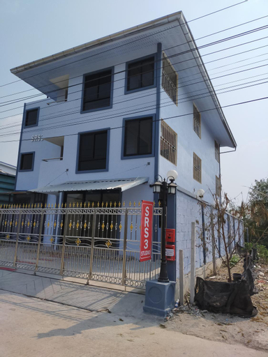 Exterior 1