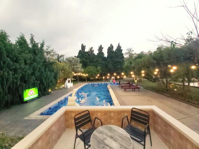 Swimming Pool 6
