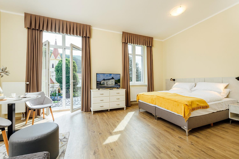 Others 2, Apartmanovy dom GRAND - Contactless Check In, Trenčín