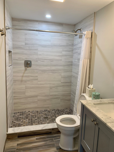 Bathroom 4, Douglas House - Adults Only, Monroe