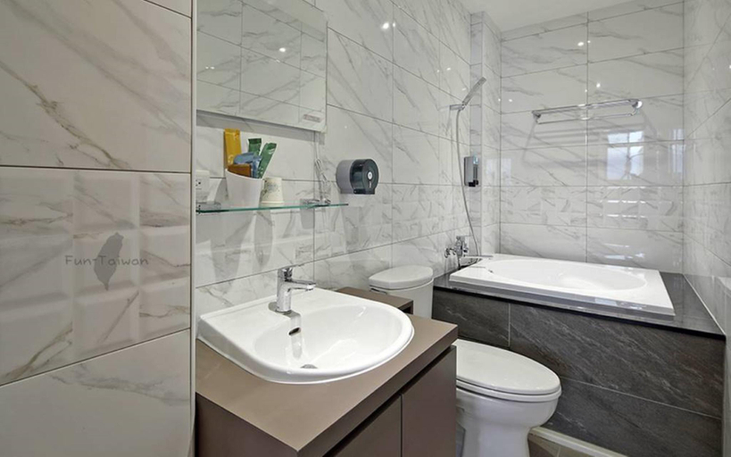 Bathroom 3, Yilan Wujie Childlike B&B, Yilan