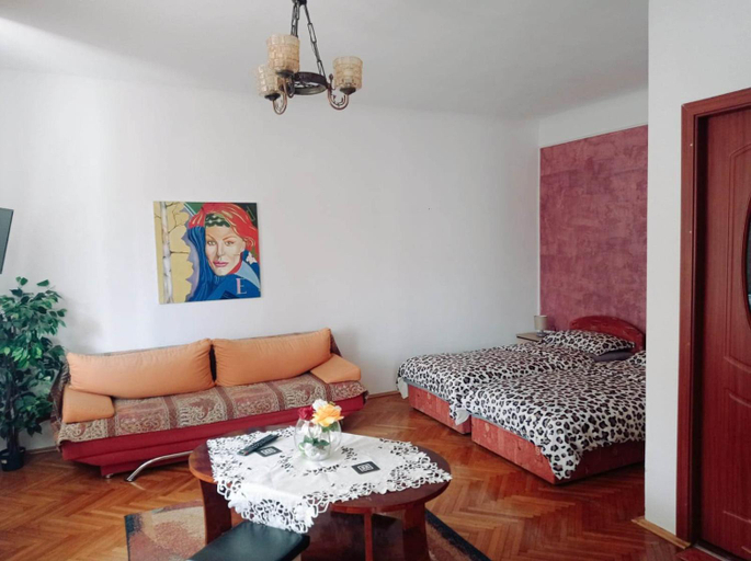 Others 3, Casa Vinco Vici, Turda