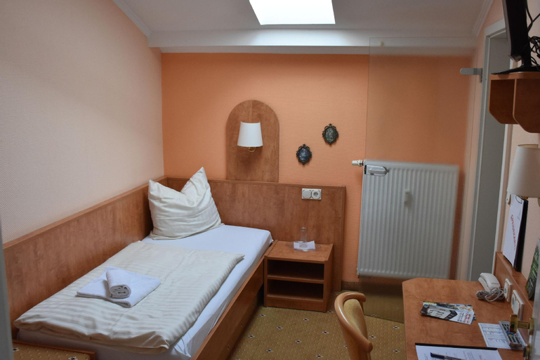 Bedroom 6