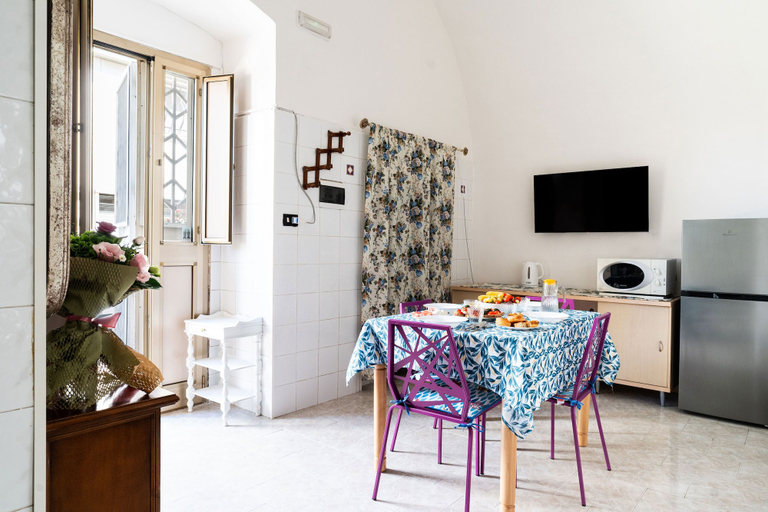 Others 5, 4196 Tina House & Parking by Barbarhouse, Bari