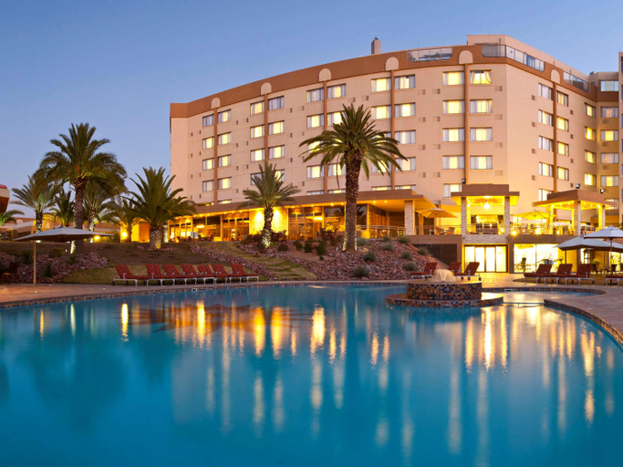 Sport & Beauty 3, Mövenpick Hotel Windhoek, Windhoek West