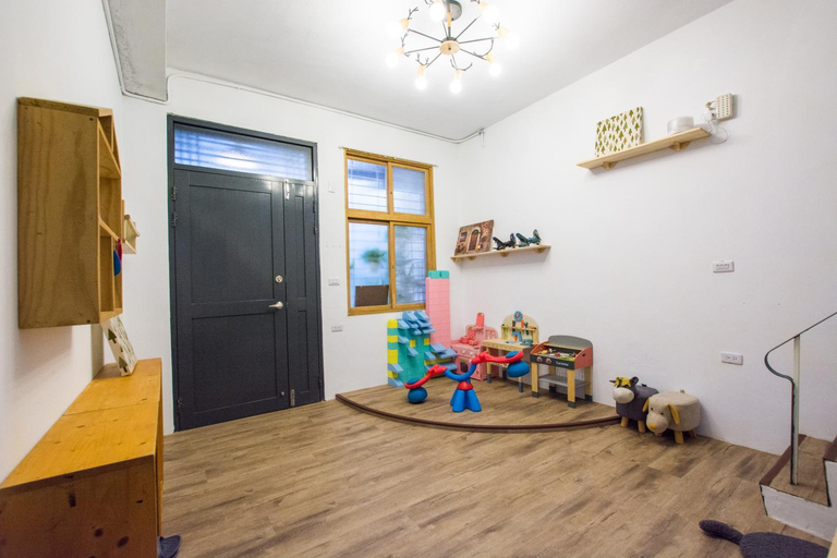 Others 4, Hide-and-Seek Cat Family Full House Homestay, Tainan