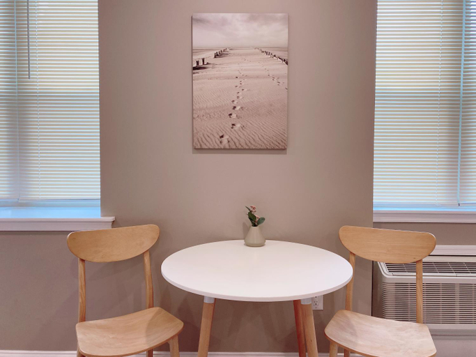 Dining Room 8