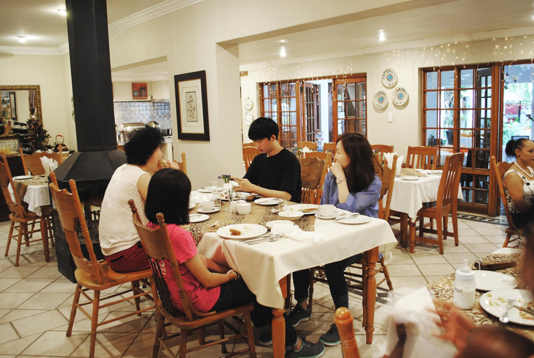 Food & Drinks 5, Brooklyn Guesthouses, City of Tshwane