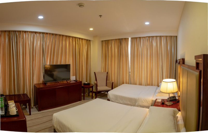 Bedroom 13