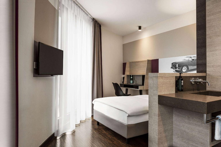 Bedroom 9