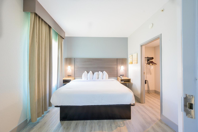 Bedroom 21