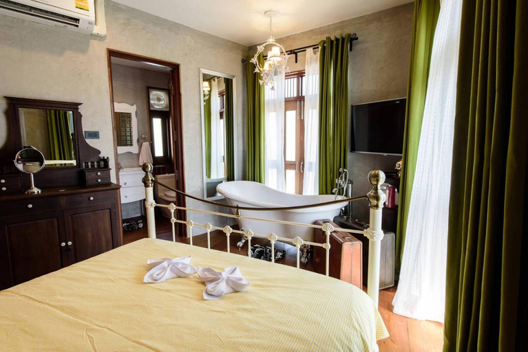 Bedroom 9