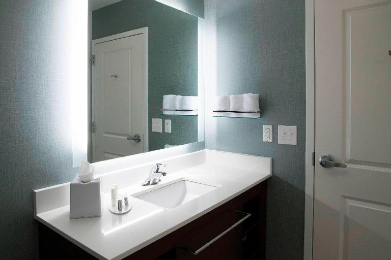 Bathroom 7