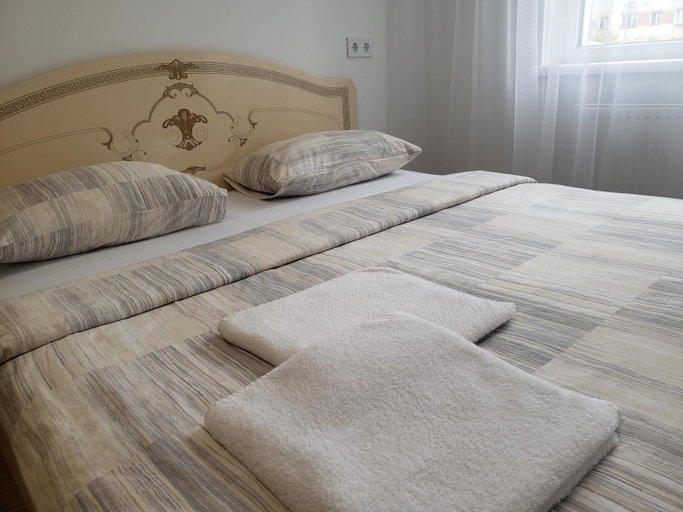 Bedroom 2, Apart Ugorska, L'vivs'ka