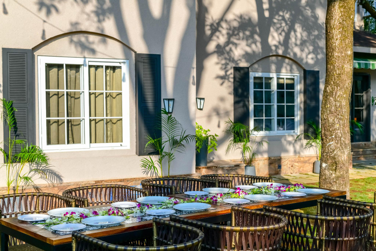 Food & Drinks 5, Pandav Retreat, Hoshangabad