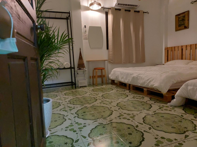 Bedroom 2, JENI Homestay - Large Backyard for BBQ, K. Ko Chang