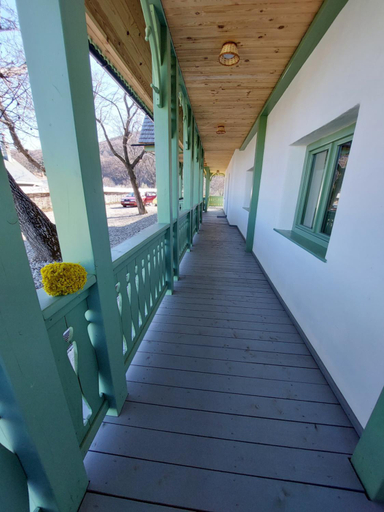 Others 3, Dimineti in Cerdac, Piatra-neamt