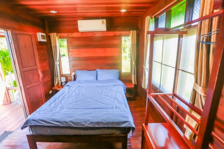 Bedroom 2, Suan Doctor, Phrao