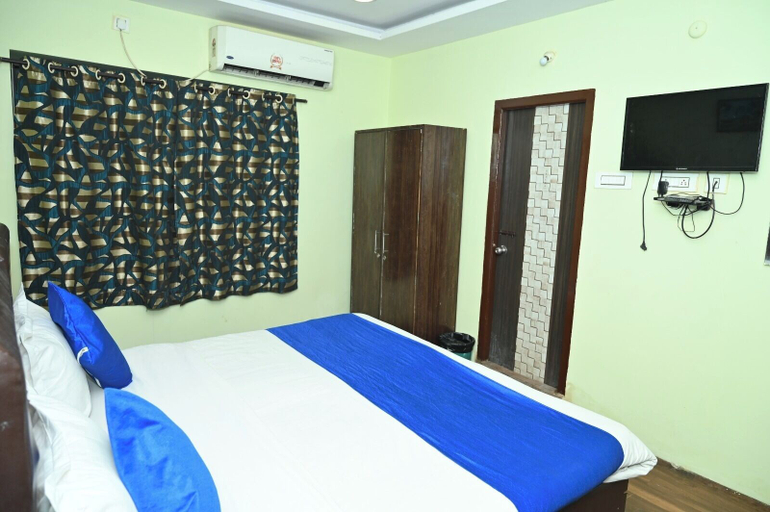 Bedroom 5, Hotel Ankitha Grand, Hyderabad