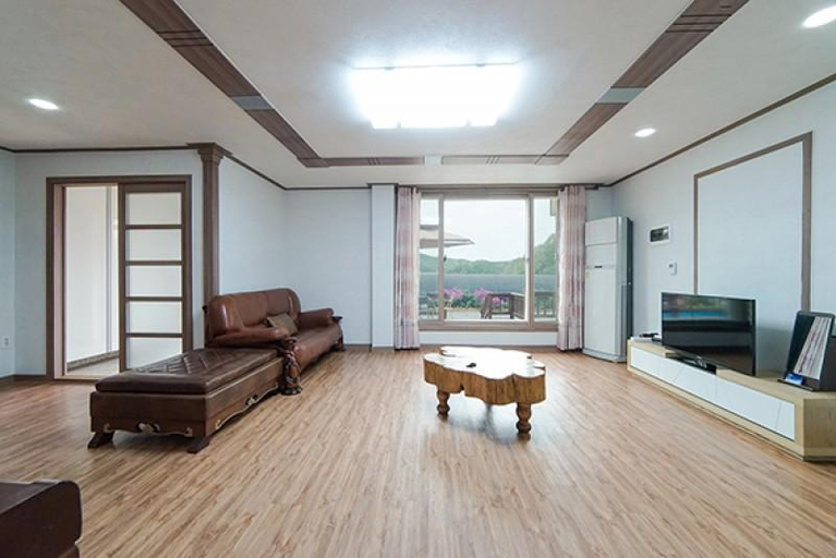 Others 5, Yeoju Midmi Pension, Yeoju