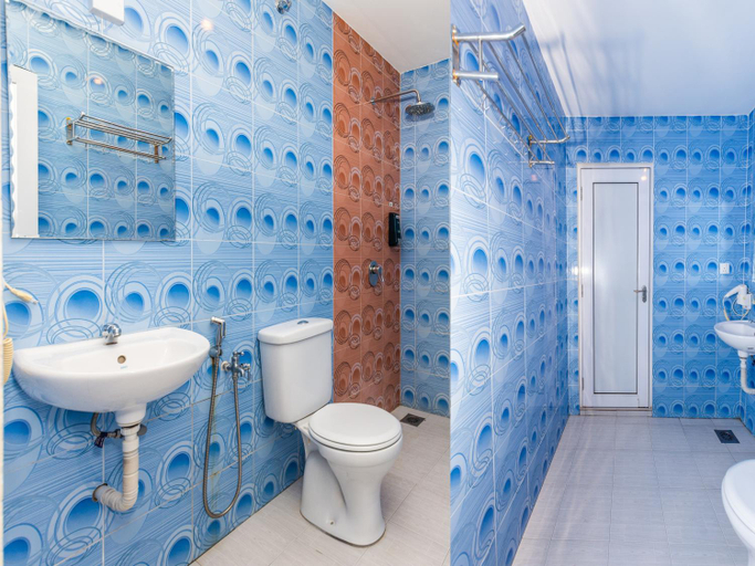 Bathroom 3, GoldCity Hotel, Malacca City