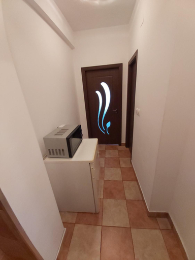 Others 5, Warm Place In Old Town, Municipiul Bucuresti