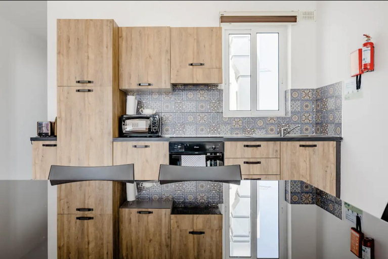 Others 4, F12 Room 1, Private Room two single beds shared bathroom in shared Flat