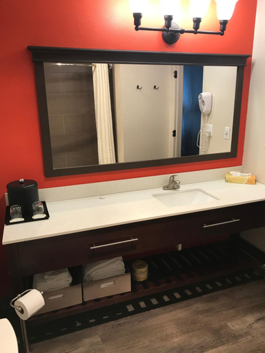 Bathroom 4, Coast Inn at Lake Hood, Anchorage