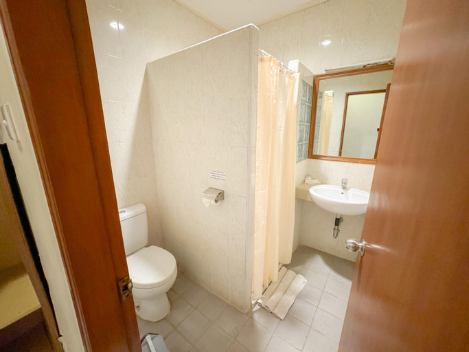 Bathroom 3