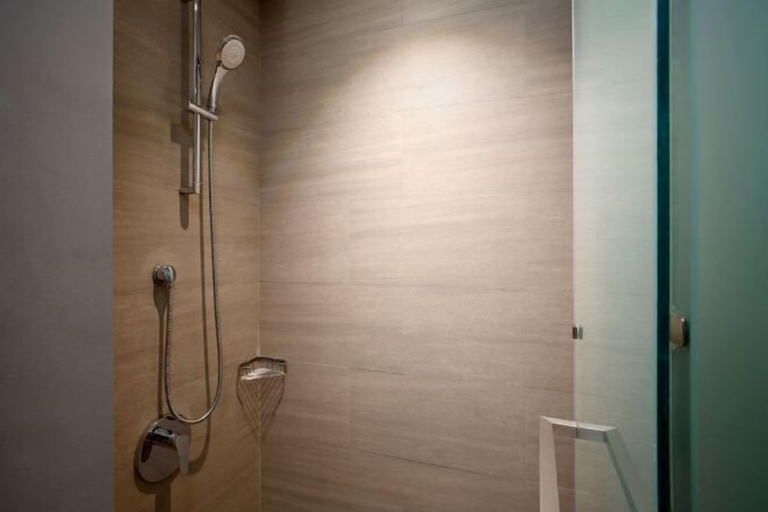 Bathroom 17