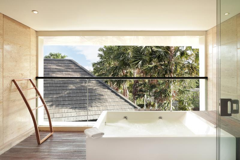 Bathroom 12