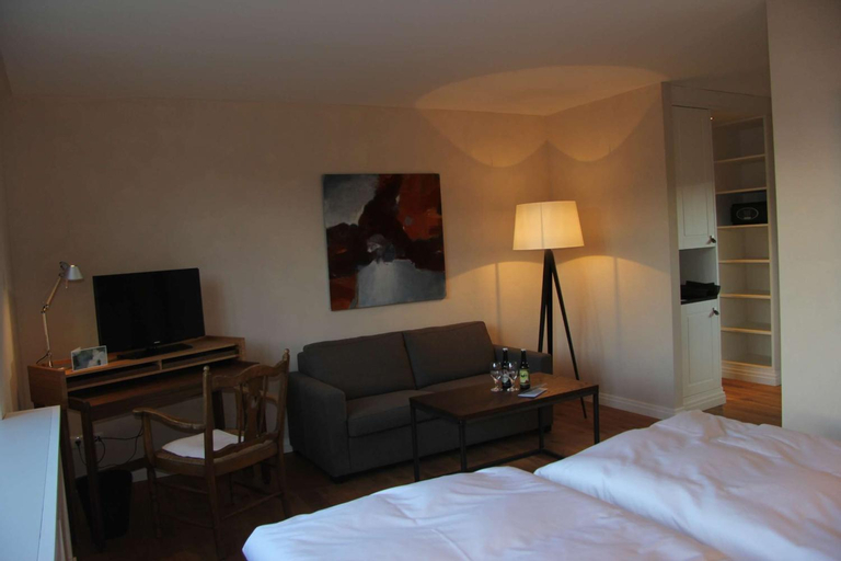 Bedroom 10